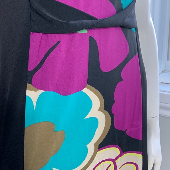 Beautiful Women Casual Dress Floral Print Strectchy Medium 8 - Picture 5 of 9